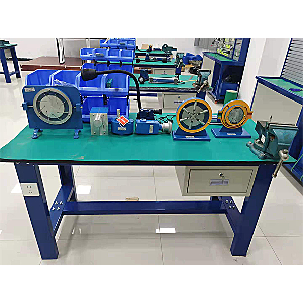 助力電工學(xué)員成為行業(yè)翹楚：電工實訓(xùn)臺的重要作用(圖2)